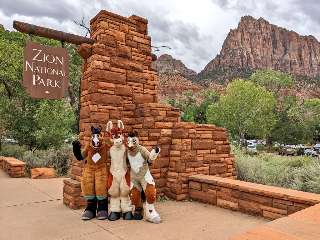 .@ZionNPS sign photo! 🌄