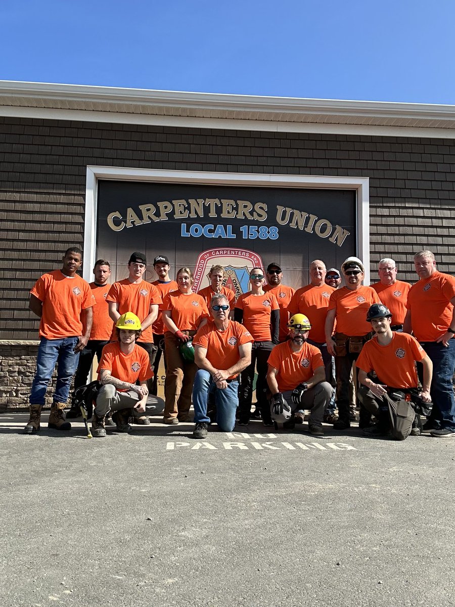 WeAreACRC's tweet photo. Today is a day to come together, reflect, educate and commit to take action. #NDTR #OrangeShirtDay #everychildmatters #weareacrc #carpentermillwrightcollege https://t.co/iKaUoa12ln