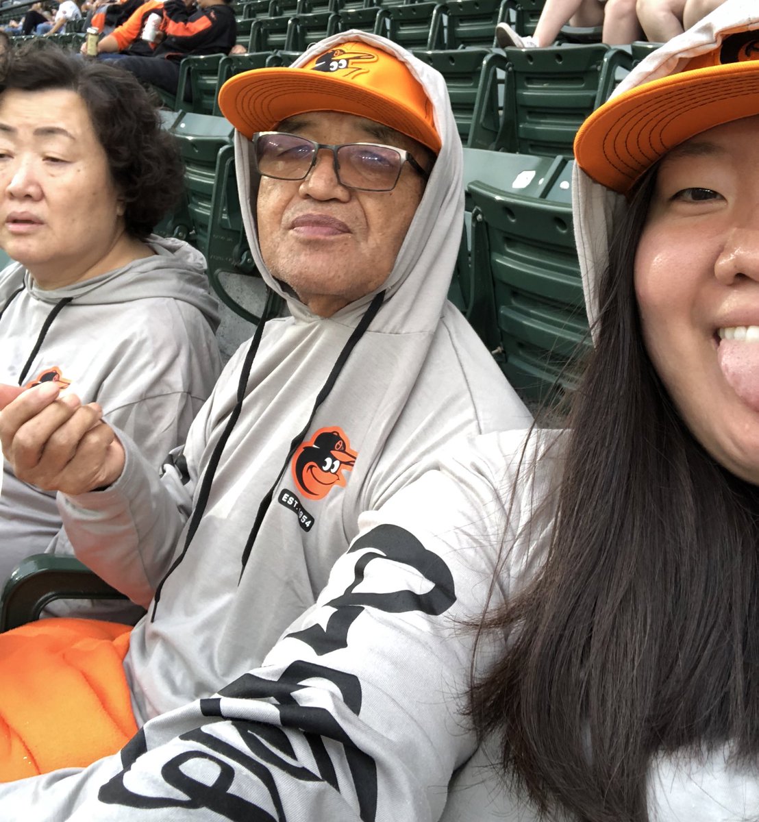blubear129's tweet photo. @Orioles Section 312, Row 12, Seat 15, 16, 17 🤗
#TweetYourSeat https://t.co/5HoJTk8P94