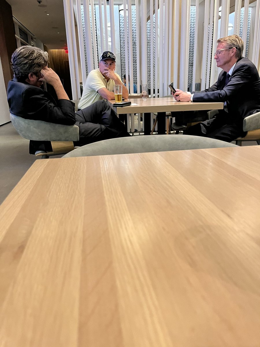 JMAlatis's tweet photo. Sitting in the @AmericanAir #AdmiralsClub at DCA. A bunch of congresspeople talking about today- and not quietly. Once says he’s so happy he voted and can go home - but will be back Monday to complain about @JoeBiden. At least one from TN - maybe another from KY? https://t.co/E1dAW5nlHo