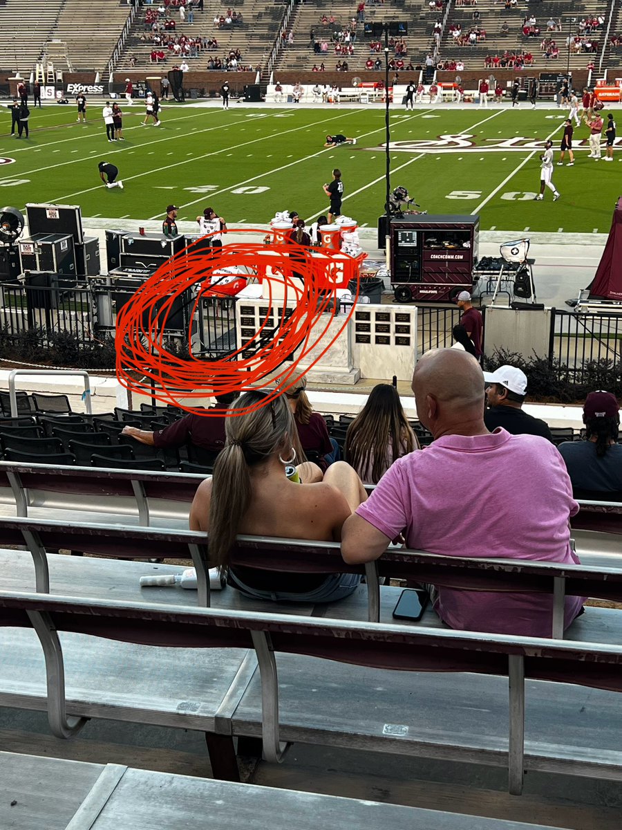 IanLanthrip's tweet photo. I see an entrance. #HailState https://t.co/Ju82qmBx6L