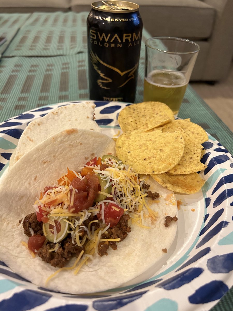 Swarming with tacos 🌮 ⁦<a href="/ExileBrewingCo/">Exile Brewing Co.</a>⁩ Go Hawks!!!