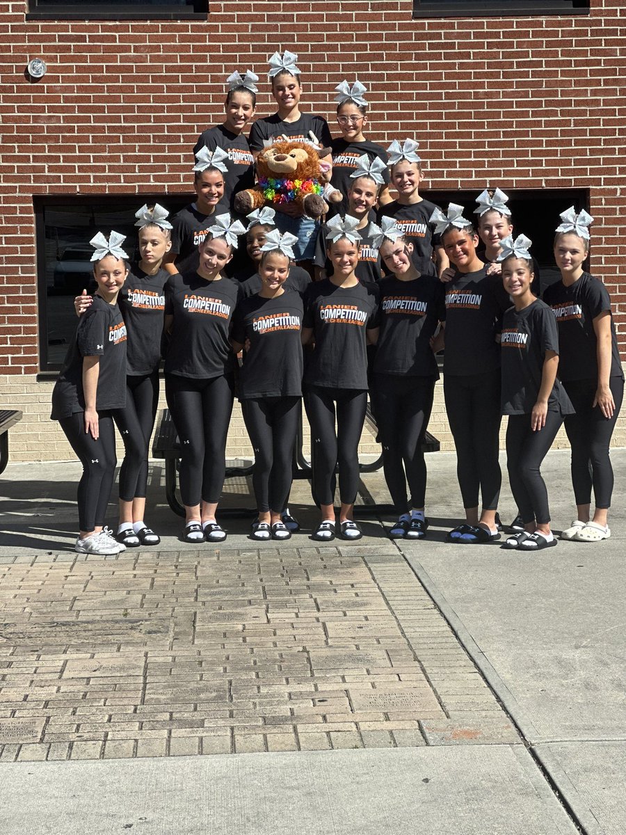 Great job to our Varsity Comp today! Placing 4th out of 9 teams in a very close division! Awesome job ladies! <a href="/LanierADNews/">LanierHS Athletics</a>