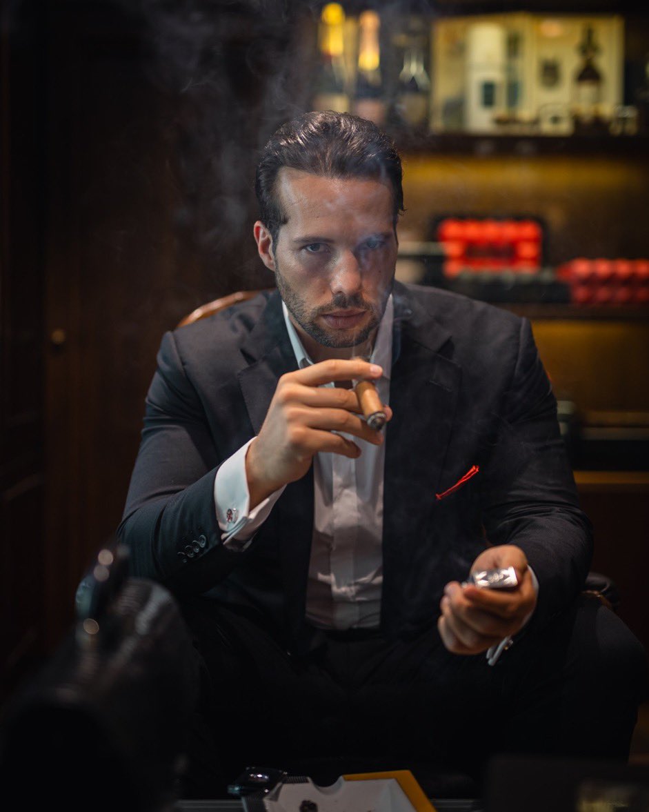 wudannpremium's tweet photo. @TateTheTalisman The real life James Bond. https://t.co/UYAgJuRd5o
