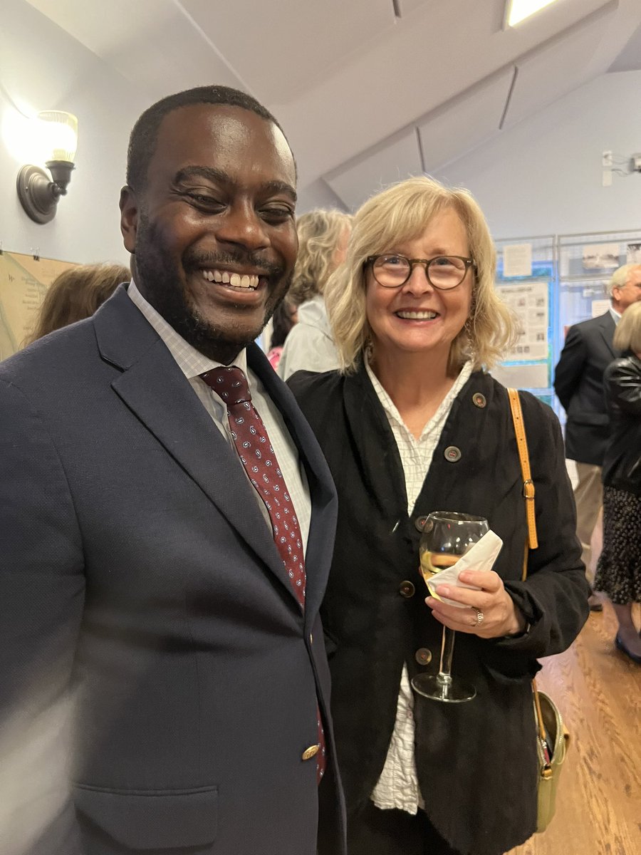 JasonKnightRI's tweet photo. He’s everywhere! Including Warren tonight! Thanks for coming out for the gala for the Warren Heritage Foundation. @GabeAmo46 @kathyprojo @junespeakman https://t.co/d8miAYDEL7
