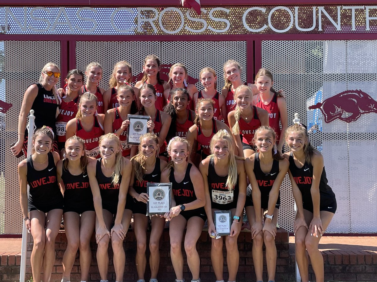 The Leopards ran away with wins in the Elite (El Caliente) and Open Varsity divisions at the Chile Pepper Festival in Arkansas. Ready for Championship Season!