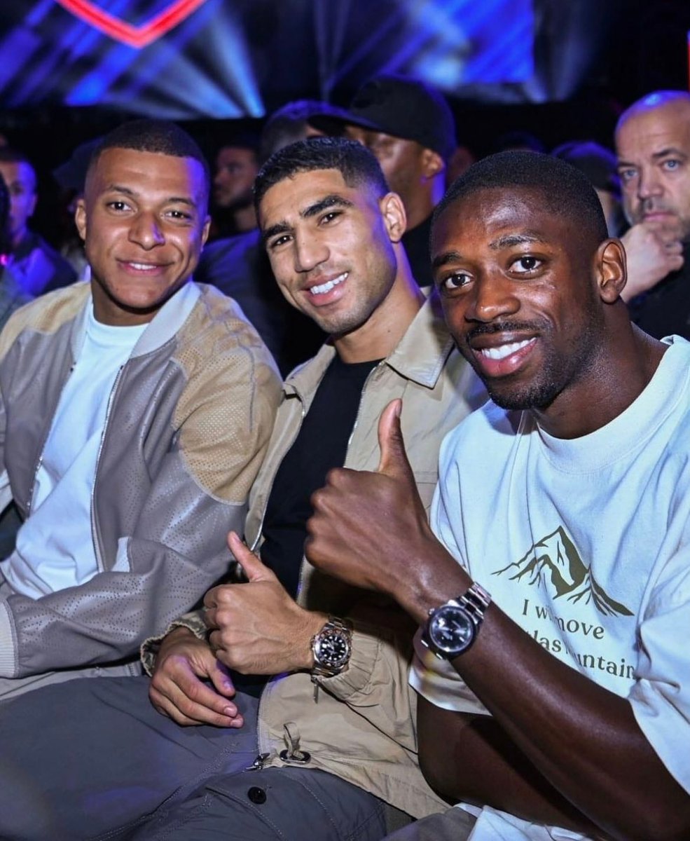 fadwaz7_h2's tweet image. My star @AchrafHakimi 🖤🤍