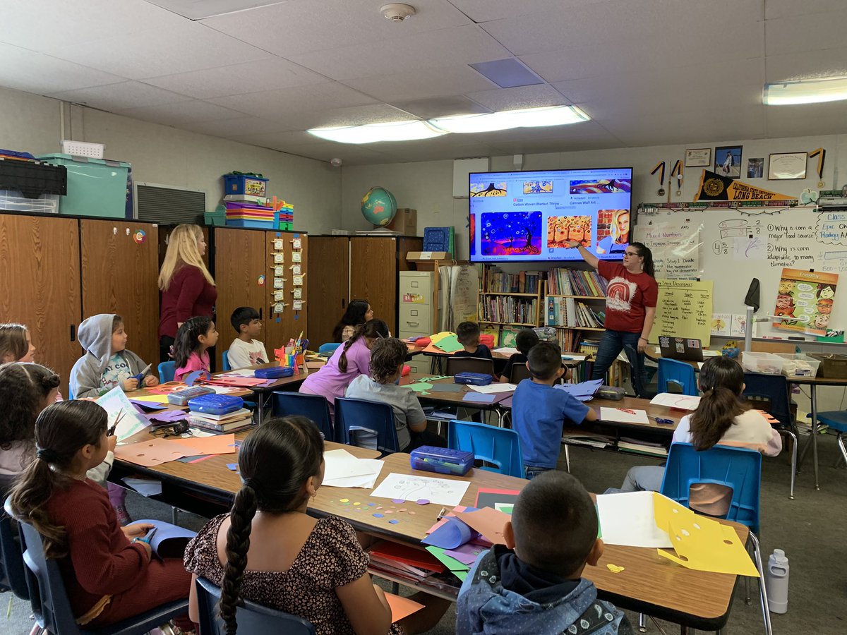 sharonstewPrin's tweet photo. It’s all smiles at Saturday School today! 🦅🎨📚@kristinecvar  @nlmusd #nlmusd @sirchseis https://t.co/SbIWoEOSLU