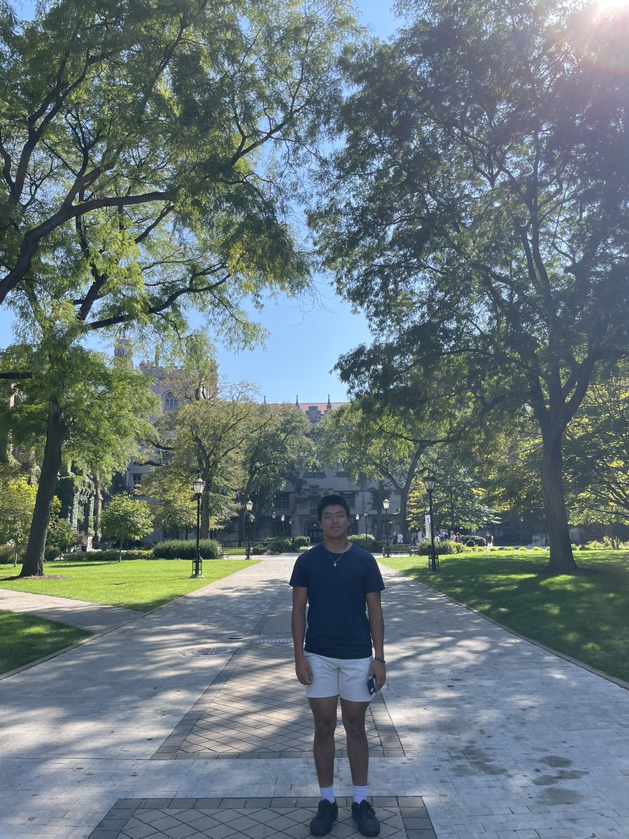 Perfect weather for touring the beautiful campus at <a href="/UChicago/">The University of Chicago</a> with <a href="/NathanBae2024/">Nathan Bae</a>. Thank you for the tour,  <a href="/coachKT14/">Kevin Tyrrell</a>!