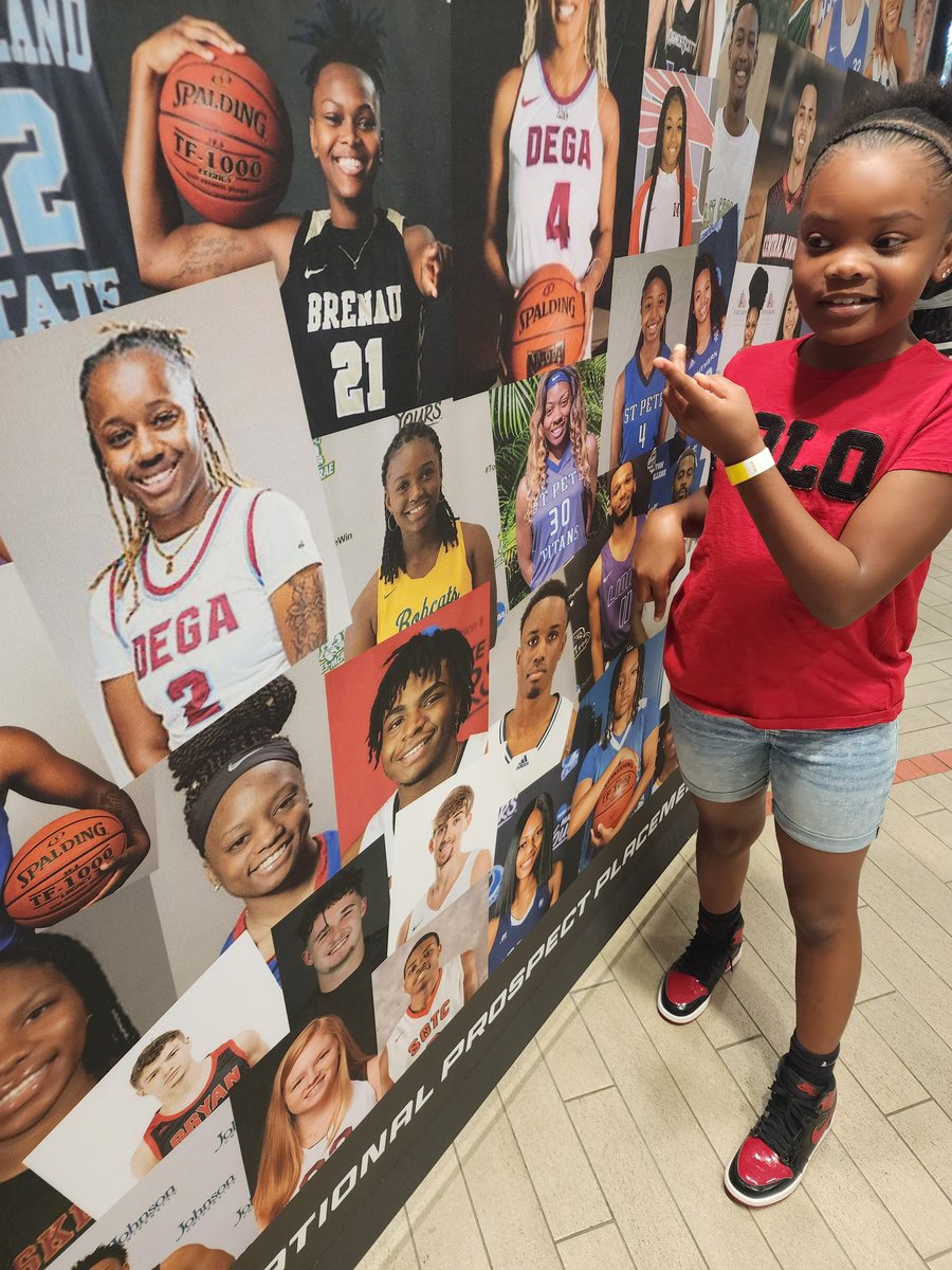 She said, "MOM THEY'RE EVERYWHERE ON HERE" 😂🙏🏾🧡💙 #LADYCHARGERS4EVER