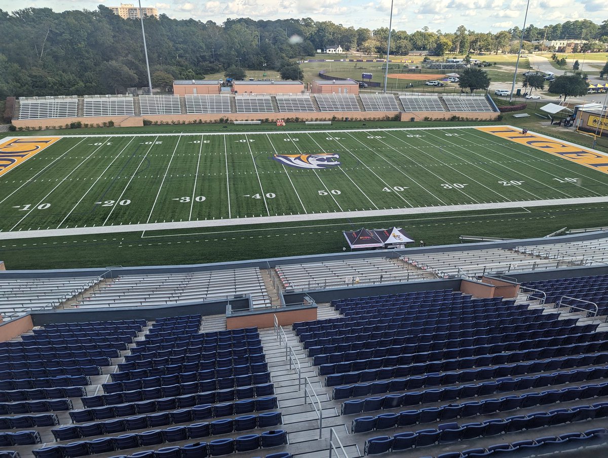 SportVoiceJW's tweet photo. The calm before the storm here at Charlie W. Johnson Stadium!! Benedict vs Morehouse! #BCSN https://t.co/kMYrRRLuxB