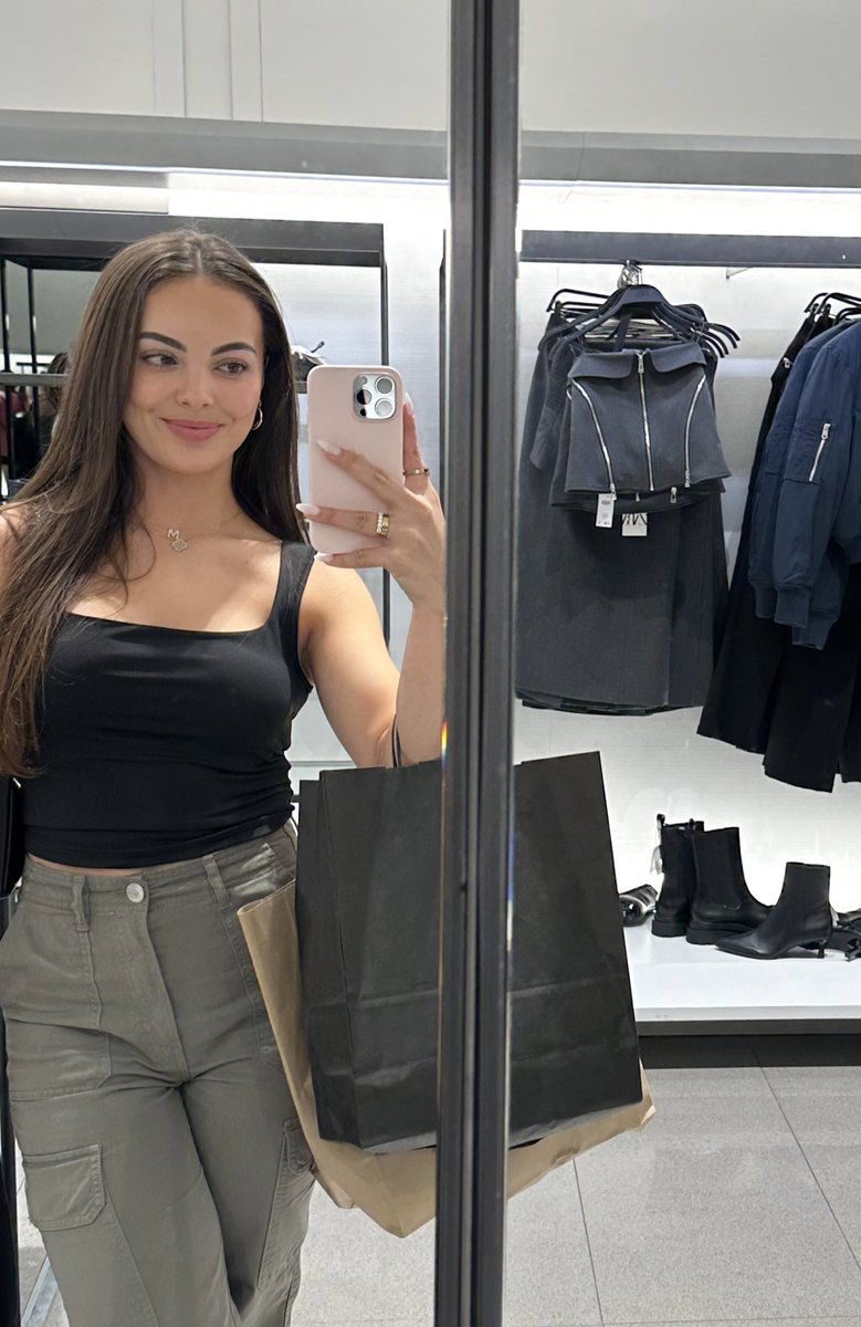 heatherrshipley's tweet photo. 💞🛍️ https://t.co/ptMHZiFwmP