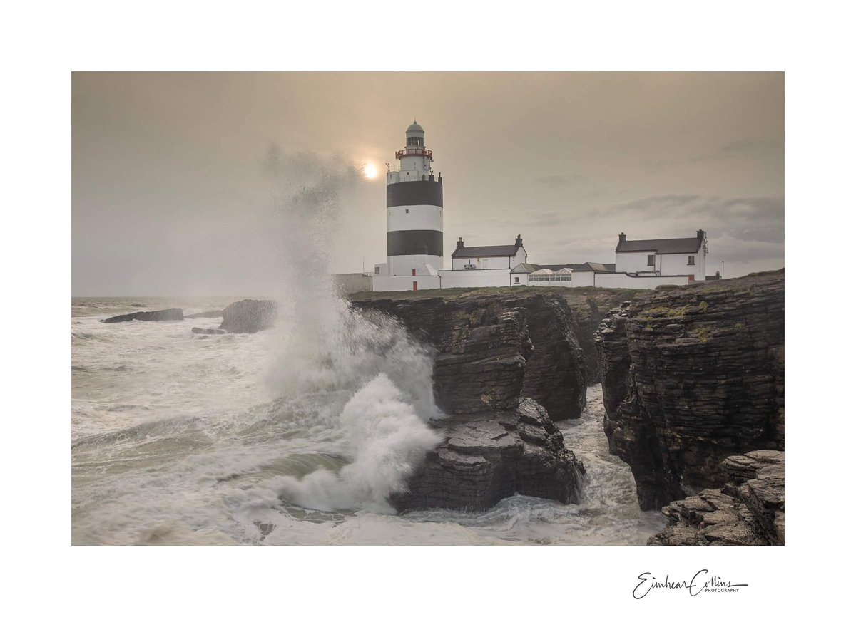 Dancing Waves at Hook Lighthouse 
#hooklighthouse
#wexford