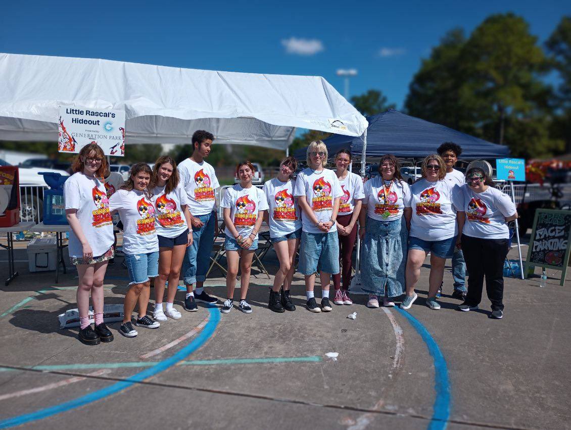 We have an amazing group of talented KPHS students working the Chicks and Hogs at Kingwood Harley Davidson today till 7pm. <a href="/HumbleISD_KPHS/">Kingwood Park HS</a>  #WeAreKPark
#HumbleISDartists <a href="/VisualArtHumble/">Humble ISD Visual Arts</a> <a href="/HumbleISD/">Humble ISD</a>