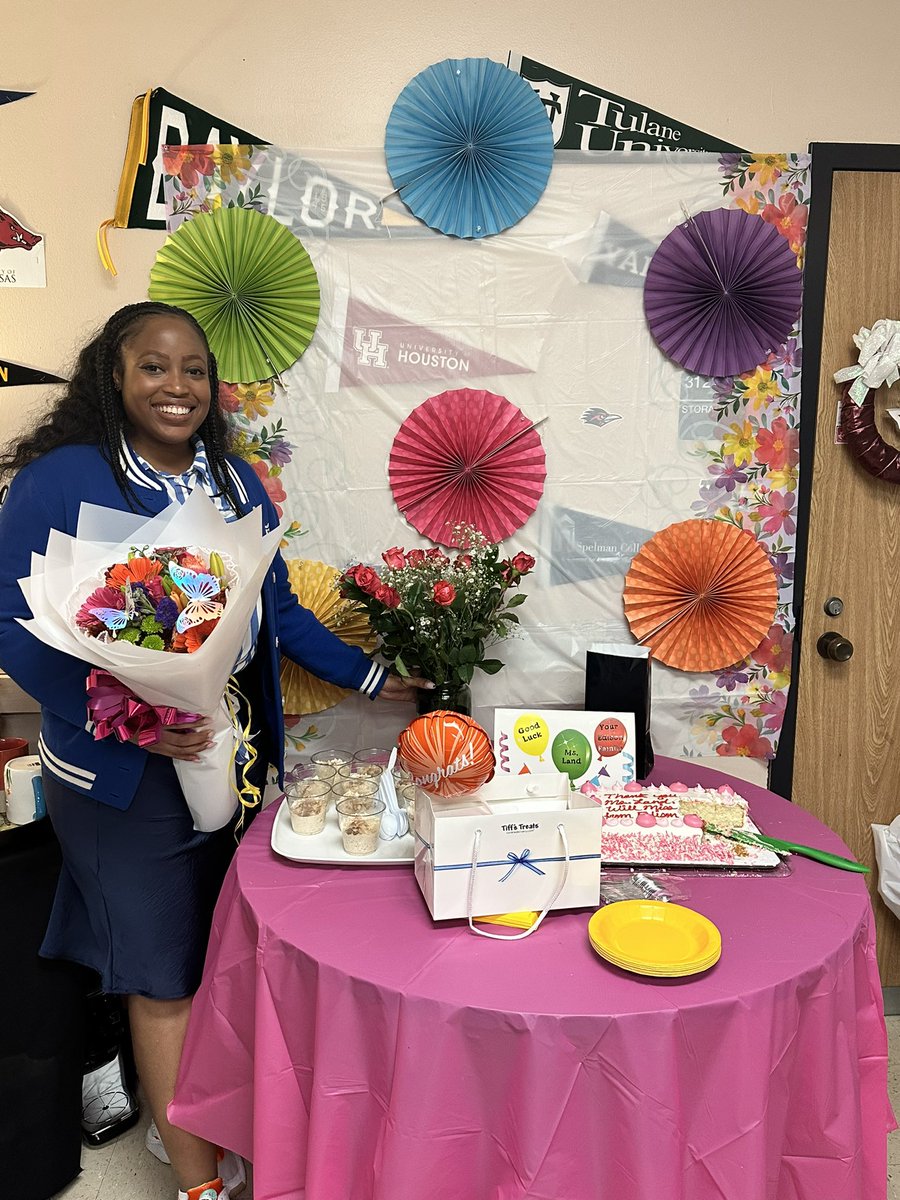 TarenLand's tweet photo. As I begin the next phase of my career, Iโm grateful for the experiences gained, relationships built, and the students Iโve impacted in East Houston. Edison will always have a place in my heart โค๏ธ. #PrincipalApprentice @MrGuzmanHISD @HISDCentral https://t.co/HxDZzi8USr