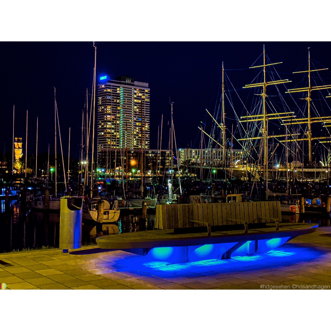 HDSandhagen's tweet photo. Travemünde – Priwall – Passat – Maritim
#hdgesehen #hdsandhagen #travemünde #priwall #beachbay #maritim #leuchtturm #ostsee #nacht #nachtfotografie #schleswigholstein #lübeckerbucht #trave #fotografie #fotografieren #photography #instafoto #iphone14promax https://t.co/GMAaMHJ1YC