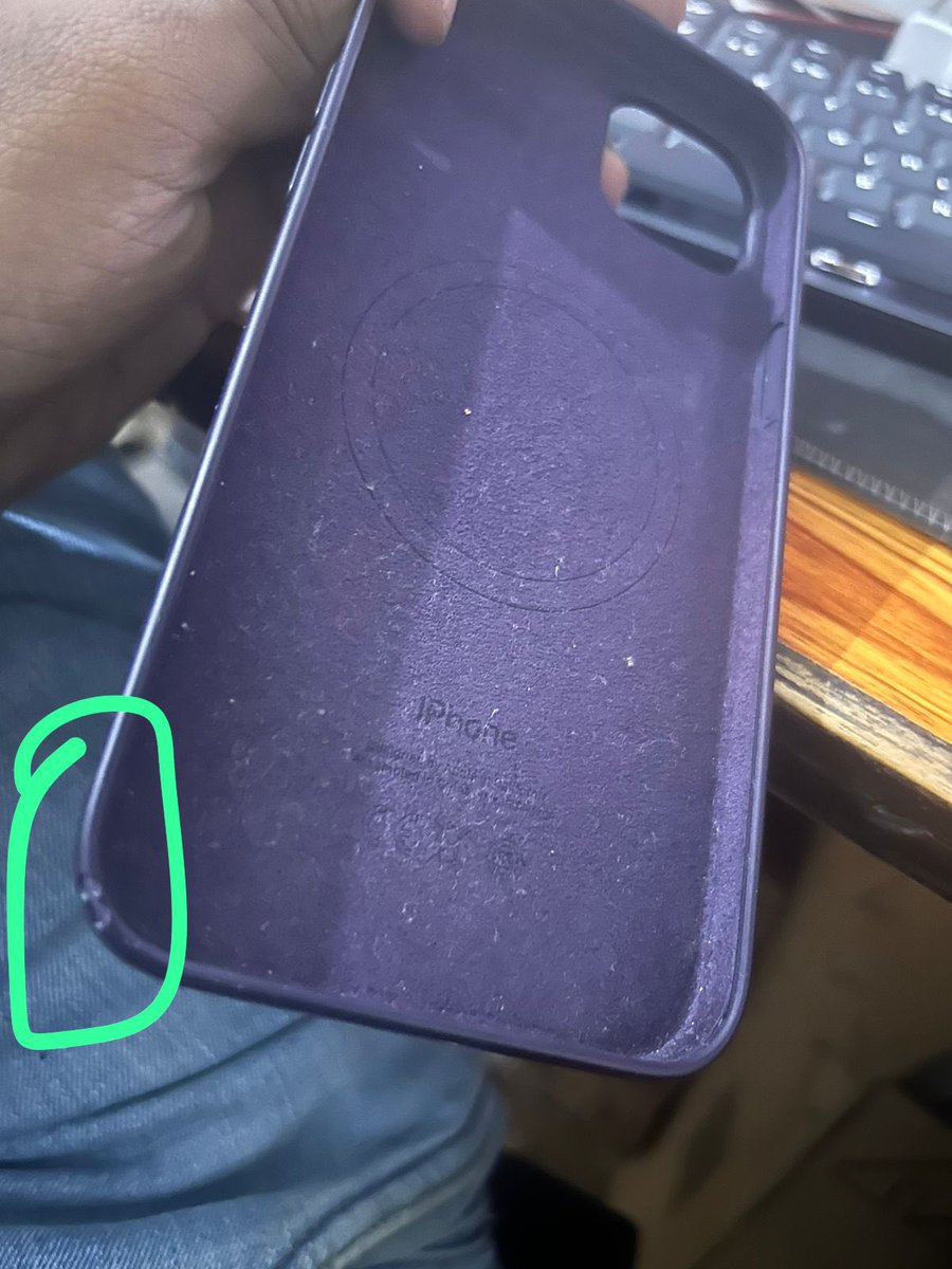 imamanulla's tweet photo. @AppleSupport  I buy this case for my Apple 14 plus now case is tearing from side in few months. Kindly Help https://t.co/hNpZqozBwr