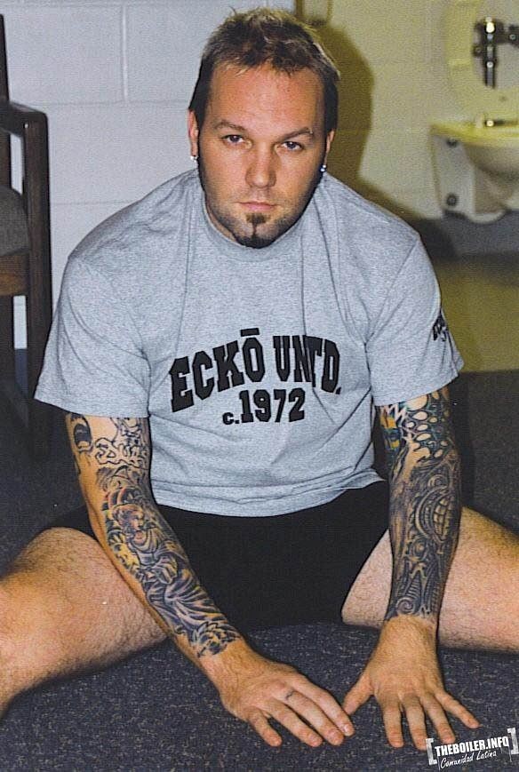 msp3ctre's tweet photo. his whole fredussy is out https://t.co/G0HmonDG5y