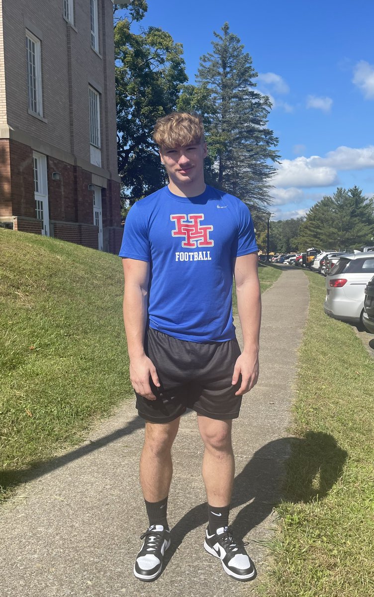 DeeMarsico's tweet photo. Beautiful day for a college visit and football game 🏈🖤🧡 https://t.co/ppbABgiBNs