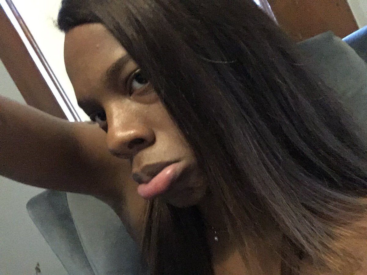 uggbootgf's tweet photo. Ignore my morning face but this quick weave makes me feel so pretty 🎀👙🛍💕💕🐩 https://t.co/VrNqtLXGZ2