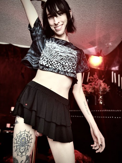 Under the skirt~ 🔪🔪🔪 https://t.co/AyJIjMLE9P<a href="/tag/mvsales"class="tags"><span>#mvsales</span></a>