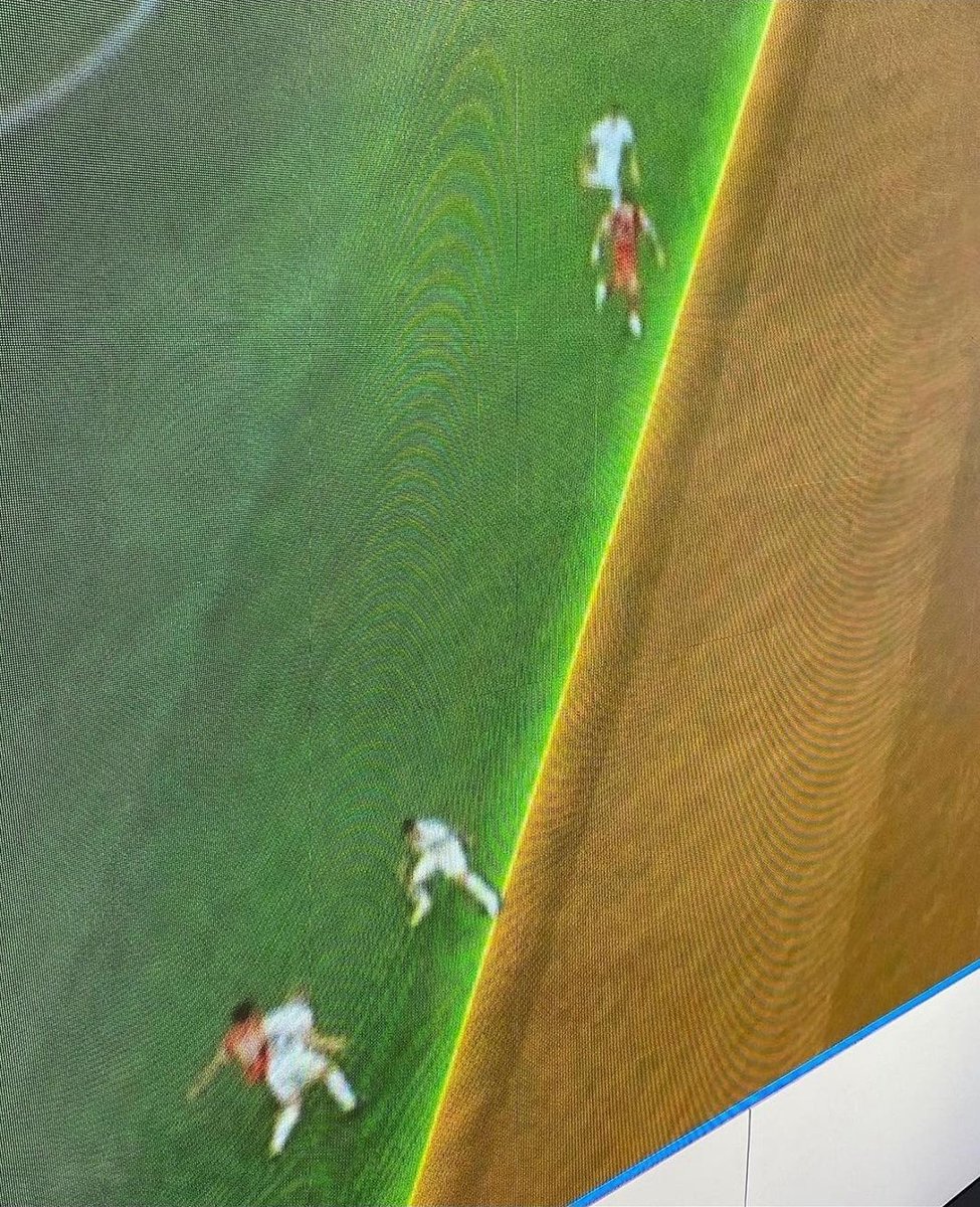 SSarnava's tweet image. Never an offside!!
This is super unfair to us.....😔😔
#LiverpoolFC #YNWA #liverpoolvsspurs