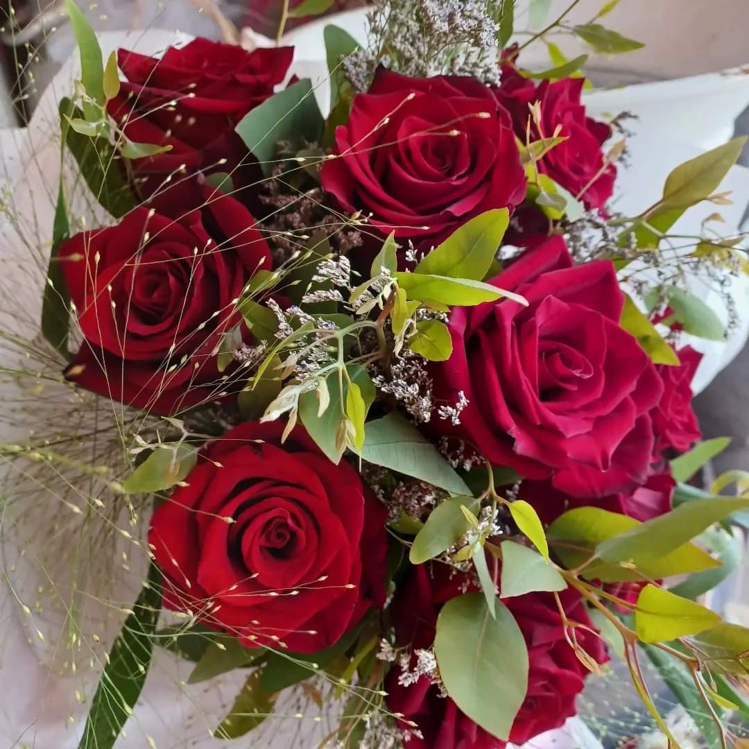 #redrose #bouquetdefleurs #bouquetofflowers #amore #flowershop #cannigione #sardegna