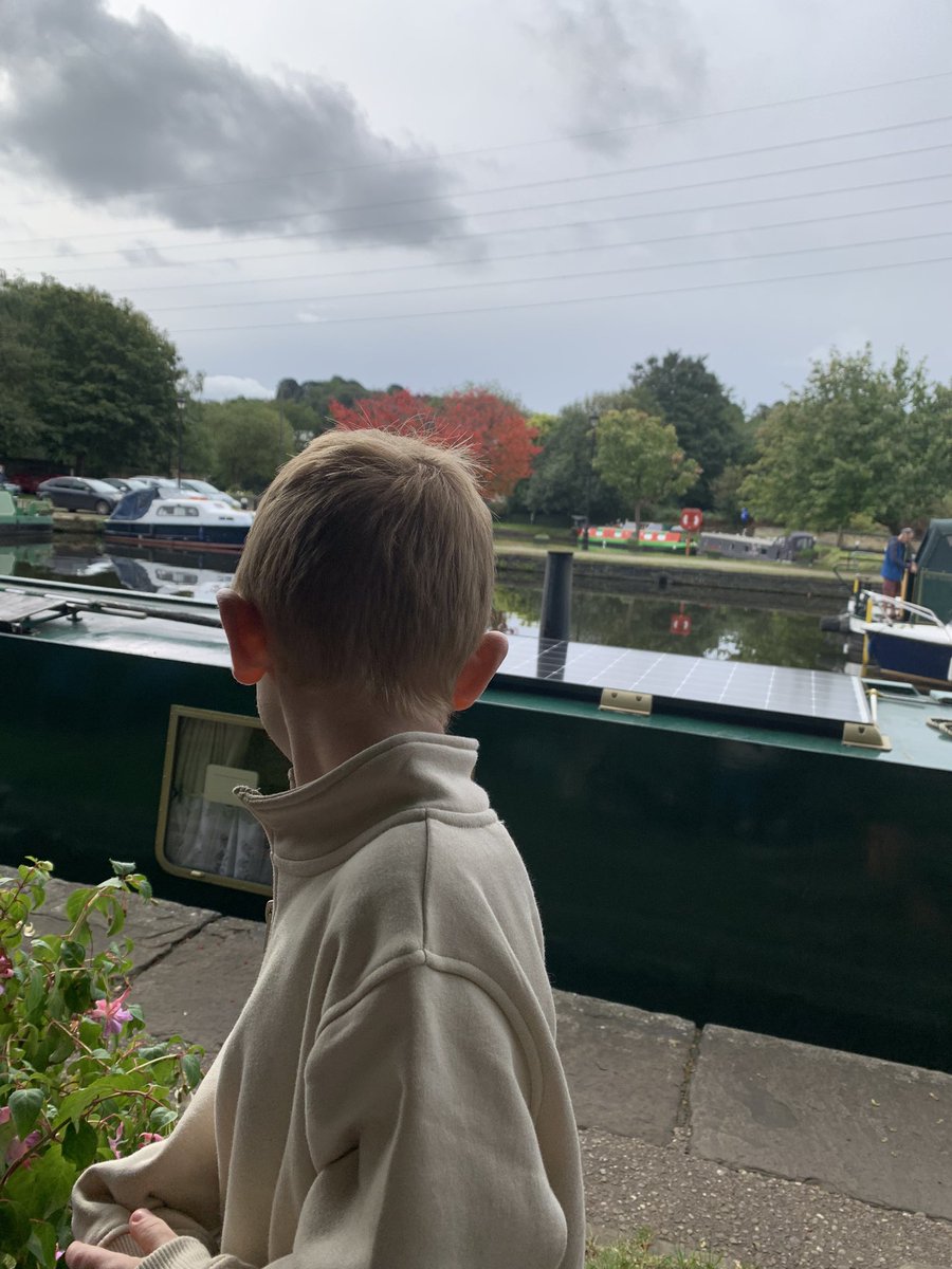 Enjoying a autumn walk  by the canal :)