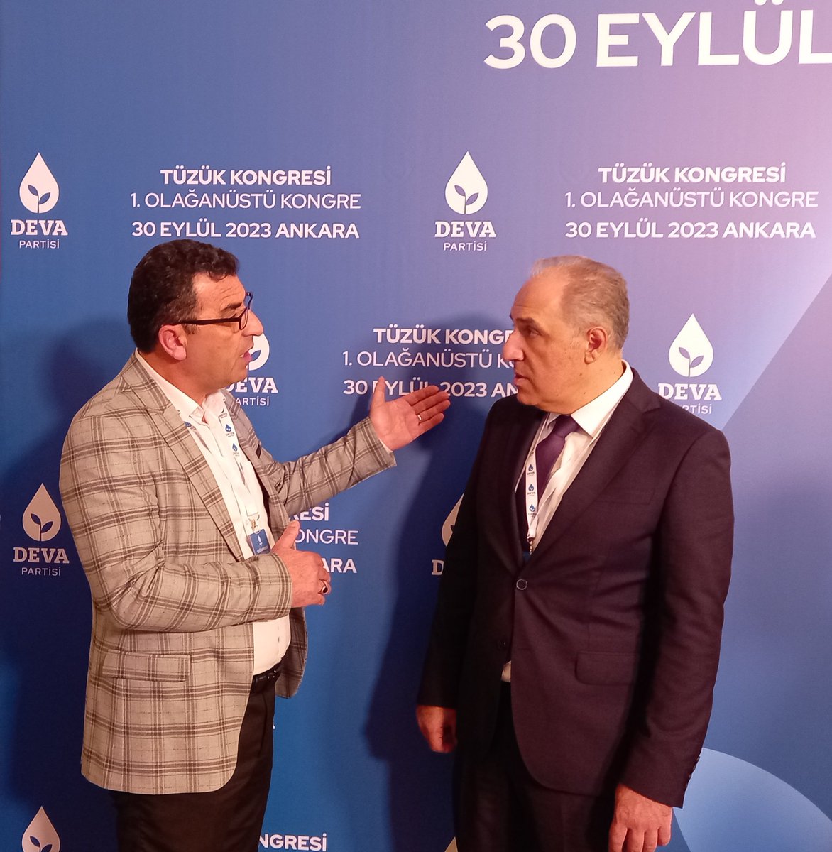 ImdatPektemir's tweet photo. İstanbul Milletvekilimiz Mustafa Yeneroğluyla Ankara Tüzük Kongresindeyiz https://t.co/v7xSjY0W8l