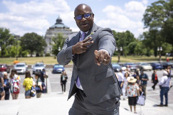 Socialists For Pritzker tweet media