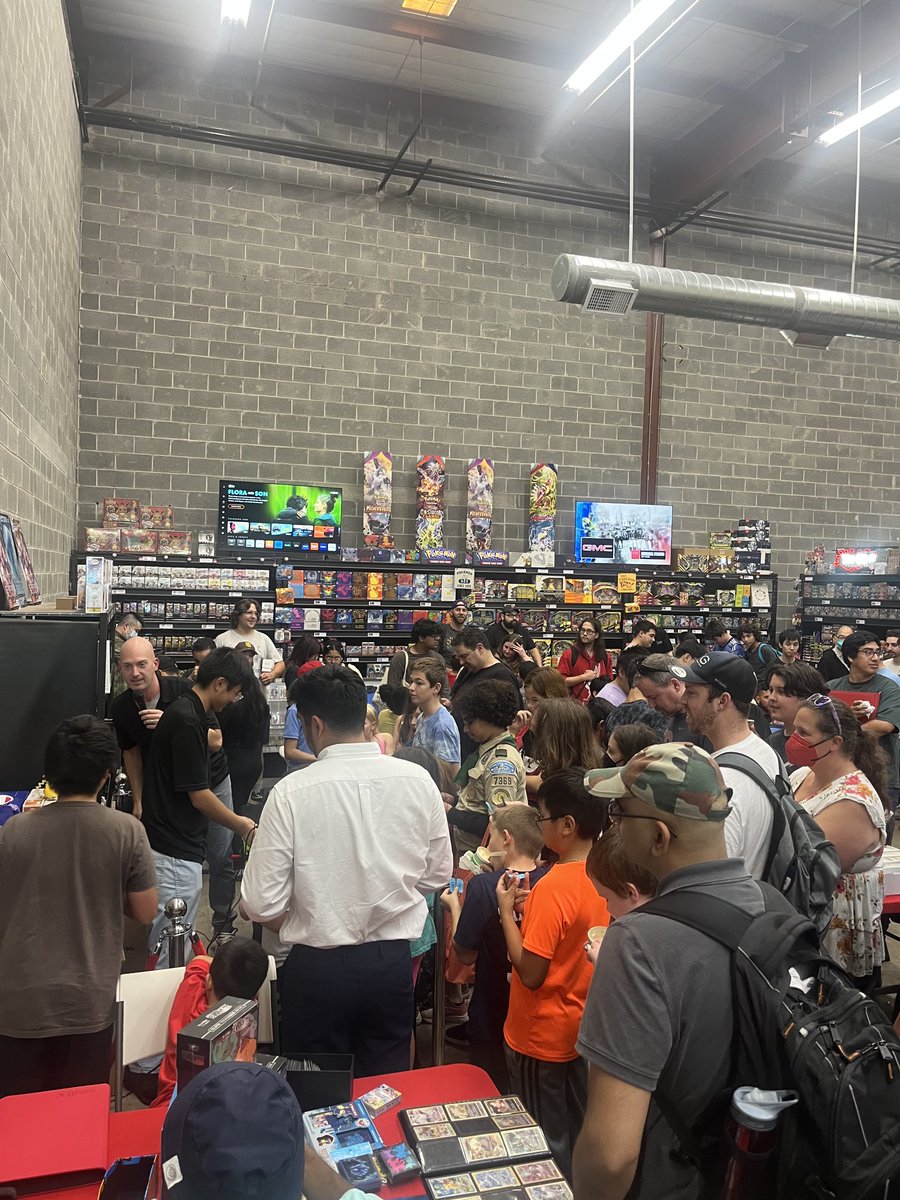 Raffle time is exciting tshirts,hoodies cards and more!! @topps