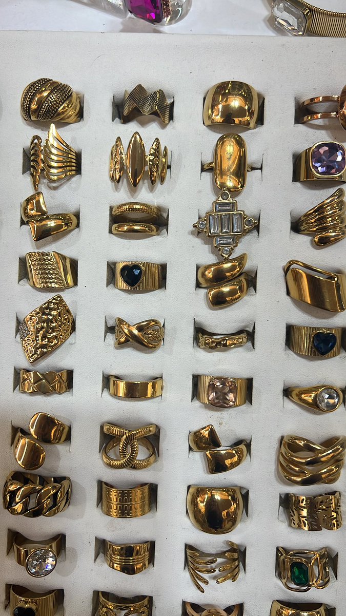 khanouman's tweet photo. Designs https://t.co/tihyYiuvrv