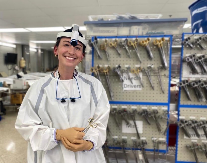 Surreal day in the ⁦<a href="/SchulichMedDent/">Schulich WesternU</a>⁩ Anatomy lab 6 years after my MSc Clinical Anatomy with ⁦<a href="/WesternOtoHNS/">Western Otolaryngology - Head and Neck Surgery</a>⁩ practicing head&amp;neck surgery and catching up with familiar ACB department faces 

This anatomy geek is very grateful to this lab