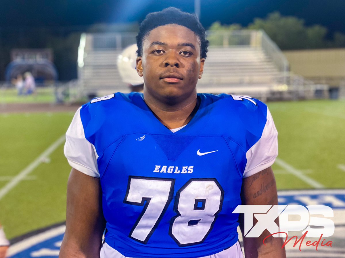 TXPSMedia's tweet photo. 2024 Southwest Christian DL JR Stegall is one of the most dominant defensive lineman in all of TXPS.

The 6’3 athlete was crucial in the defensive masterclass the Eagles put on last night winning the line of scrimmage. 

Colleges need to come take a look if they haven’t already https://t.co/c2yFEdlGyh
