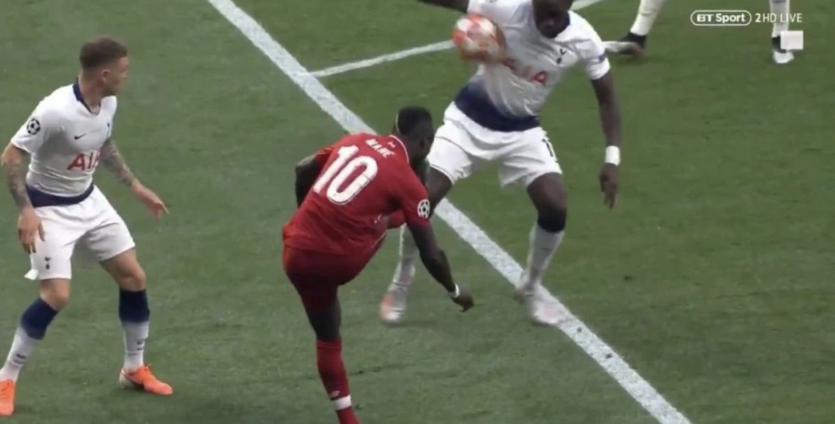 Franksyx's tweet photo. Cry me a river Klopp. Silly cunt https://t.co/EZXGajRG61