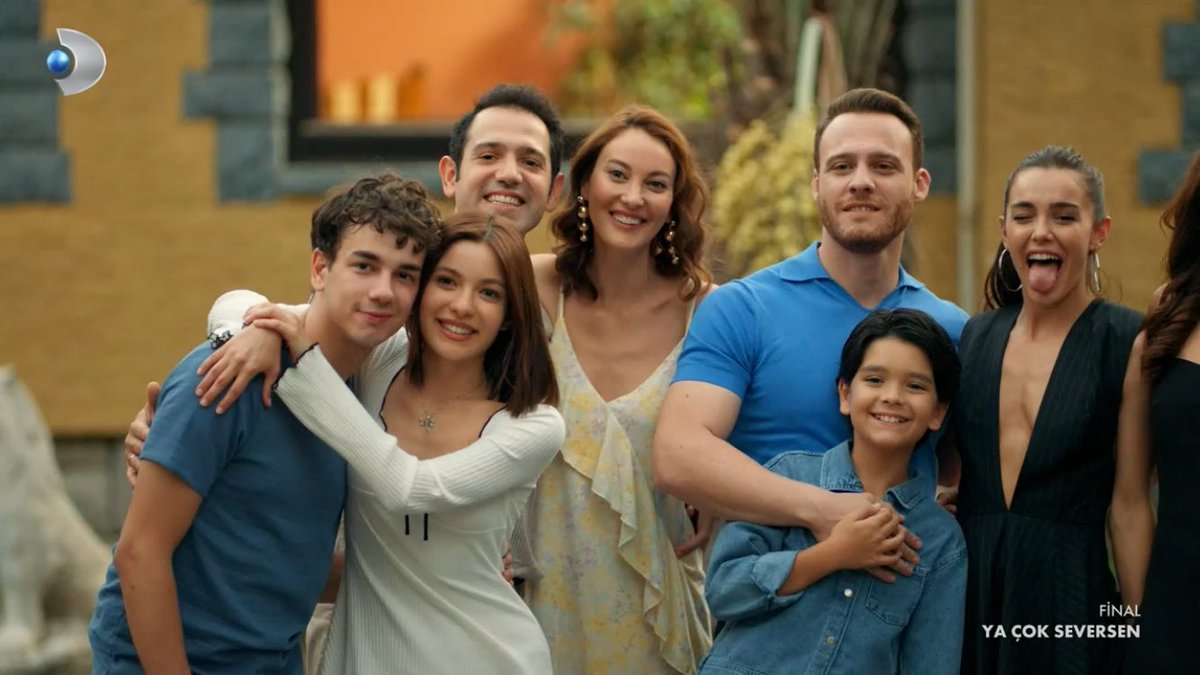 #YaÇokSeversen'de final vakti.. Yapımda emeği geçen tüm ekibi kutlarım. Kısa ama tatlı bir etki bıraktı ekranda. Yepyeni projelerde görüşmek üzere. Hoşça kalın. Emeklere sağlık. 👏👏