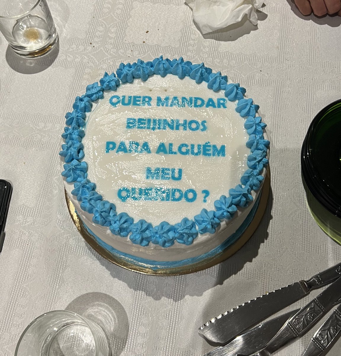 ya o meu pai fez anos e quis este bolo