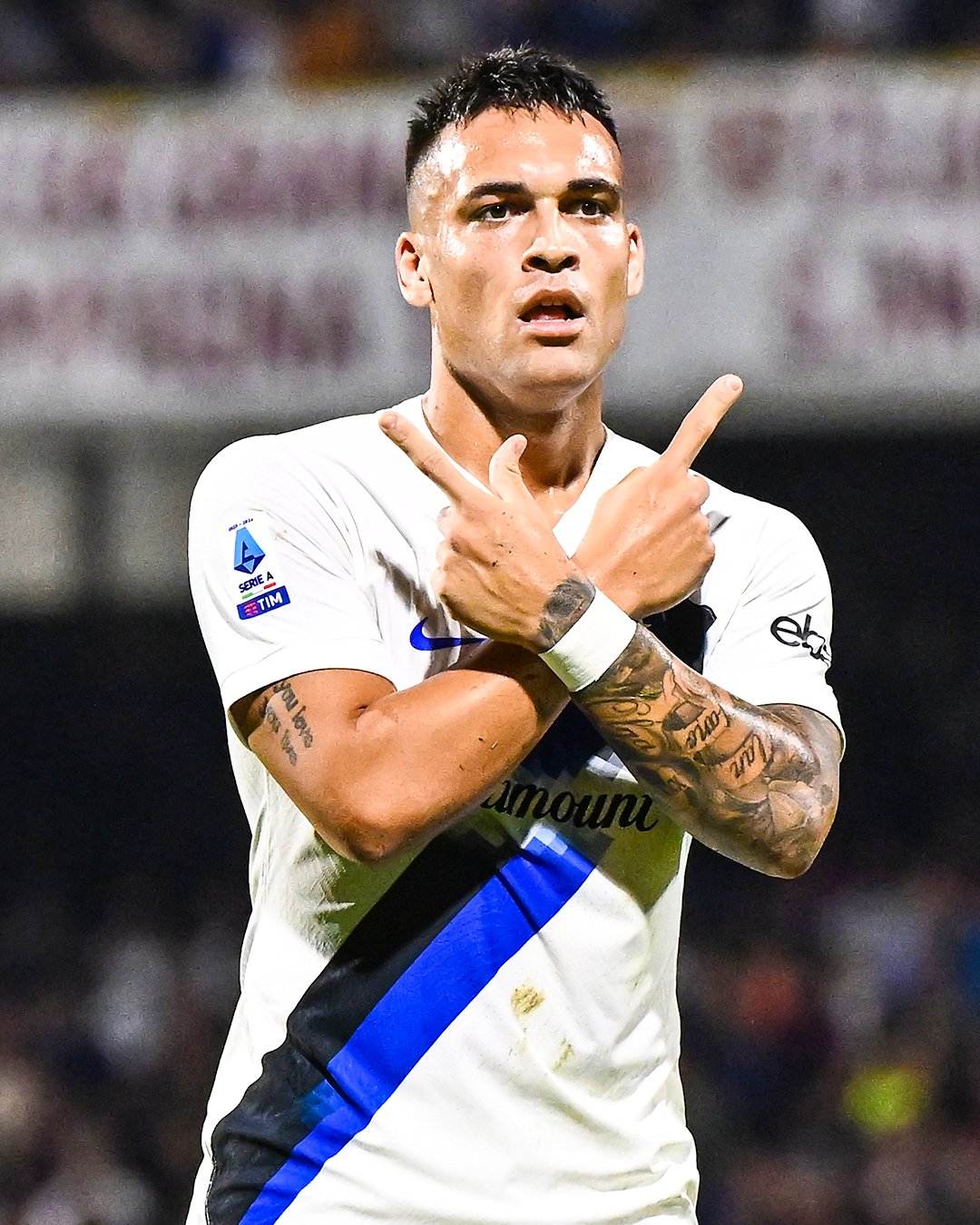 B/R Football on X: Lautaro Martínez entered Inter's game against  Salernitana in the 55th minute with it level at 0-0: 62'—⚽ (Lautaro) 77'—⚽ ( Lautaro) 85'—⚽ (Lautaro) 89'—⚽ (Lautaro) 🤯  / X