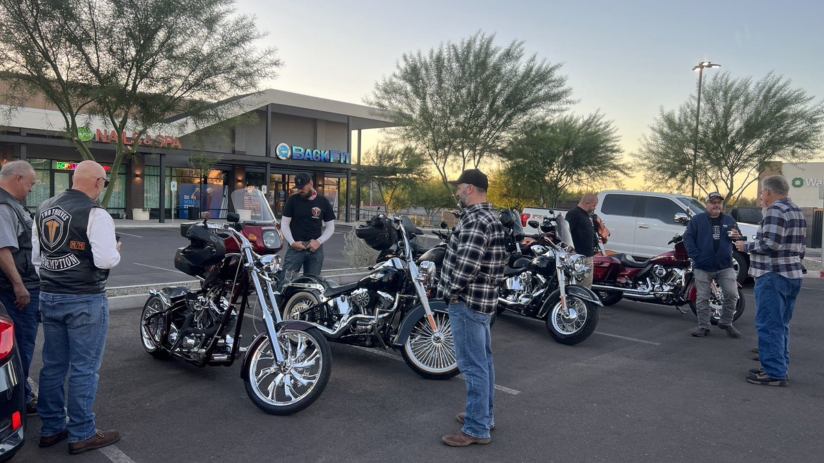 intheknight's tweet photo. Two Thieves MM out riding today with a few friends. #gocommitlive #vulturemine and more. #bornathiefdieasaint #ttmm https://t.co/AOFGVl1V4s