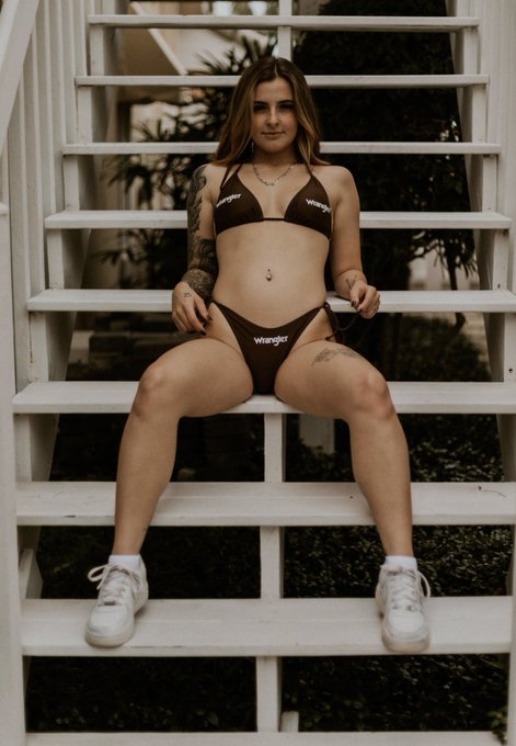 Better ones on onlyfans 😘 https://t.co/a3DIA8ZCgh