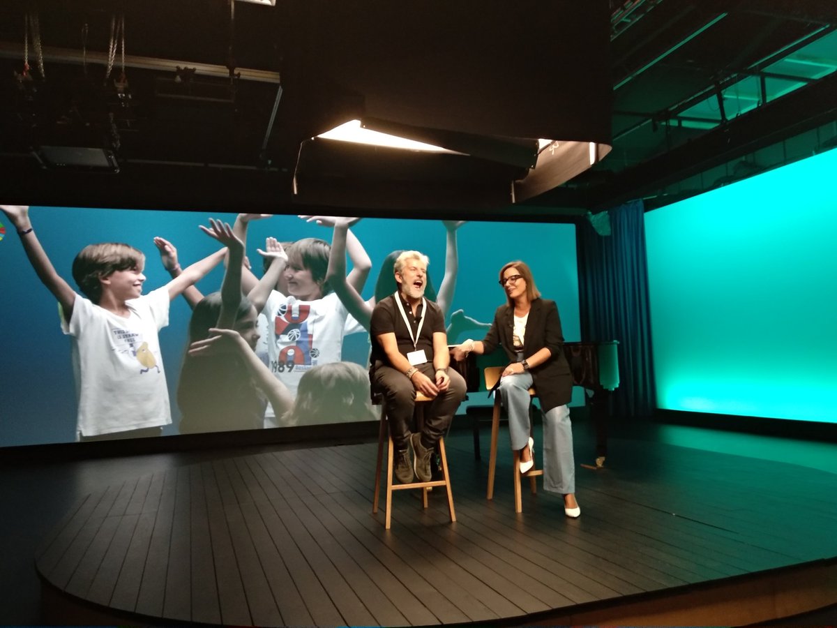 Carmen Iglesias 🙋 tweet media