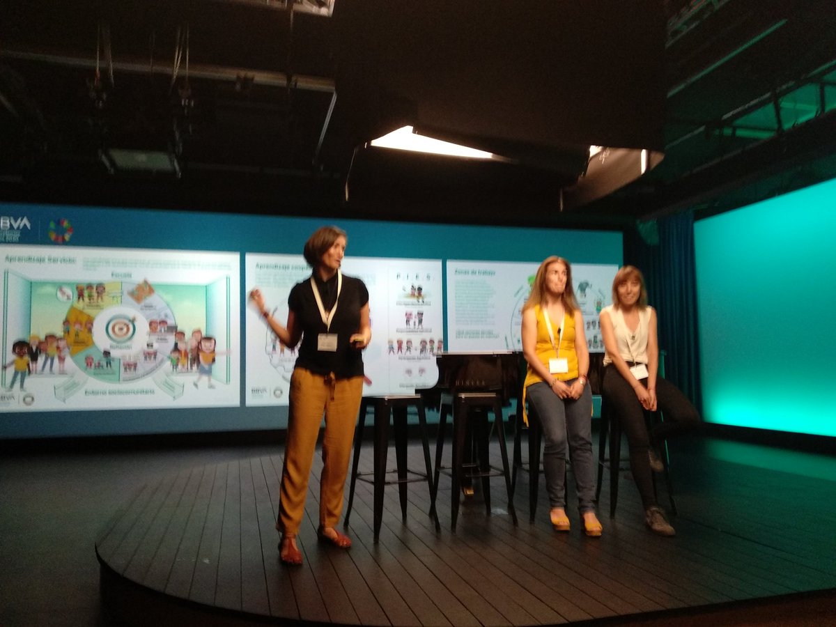 Carmen Iglesias 🙋 tweet media