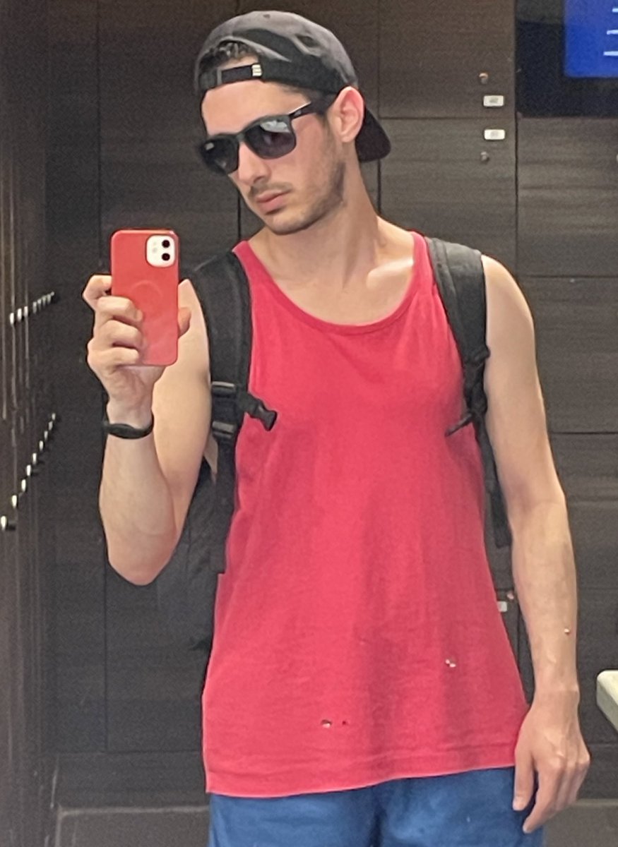 BadBoy4master's tweet photo. Último día en Las Arenas 😞Nos vemos mañana en el Metropolitan Abascal 🔐😏🔥 https://t.co/QNVhJKxYnZ