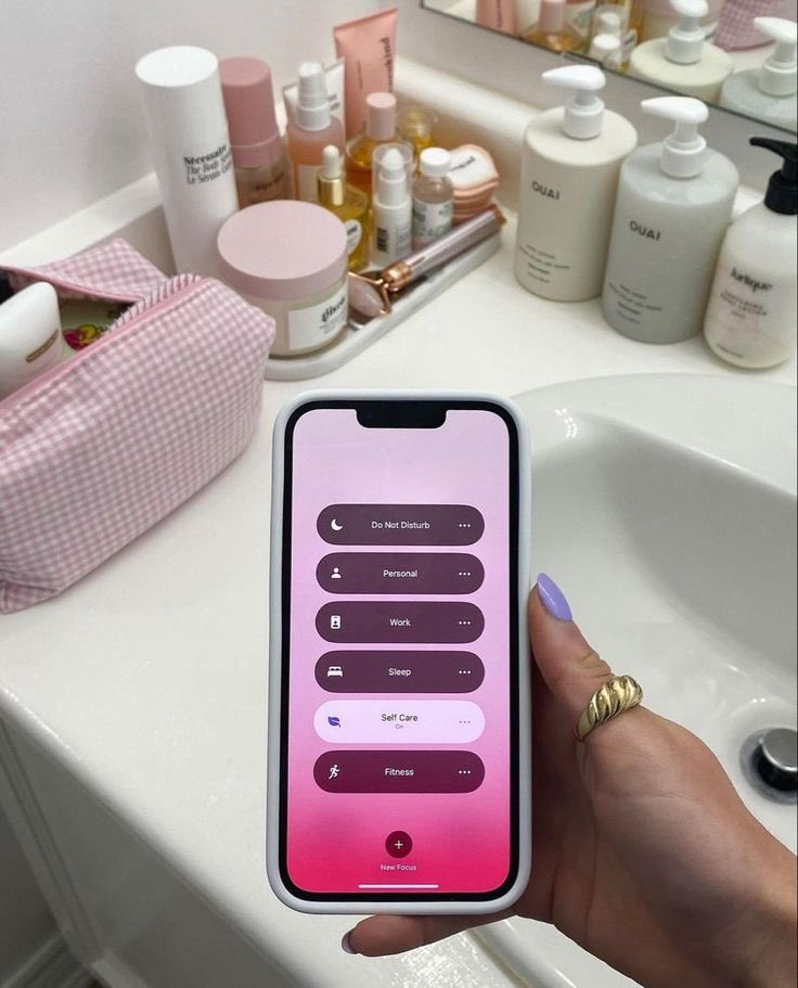 niachronicles's tweet photo. a thread of the best podcasts for self-improvement/care 🎀 https://t.co/r0WYxmpdFh