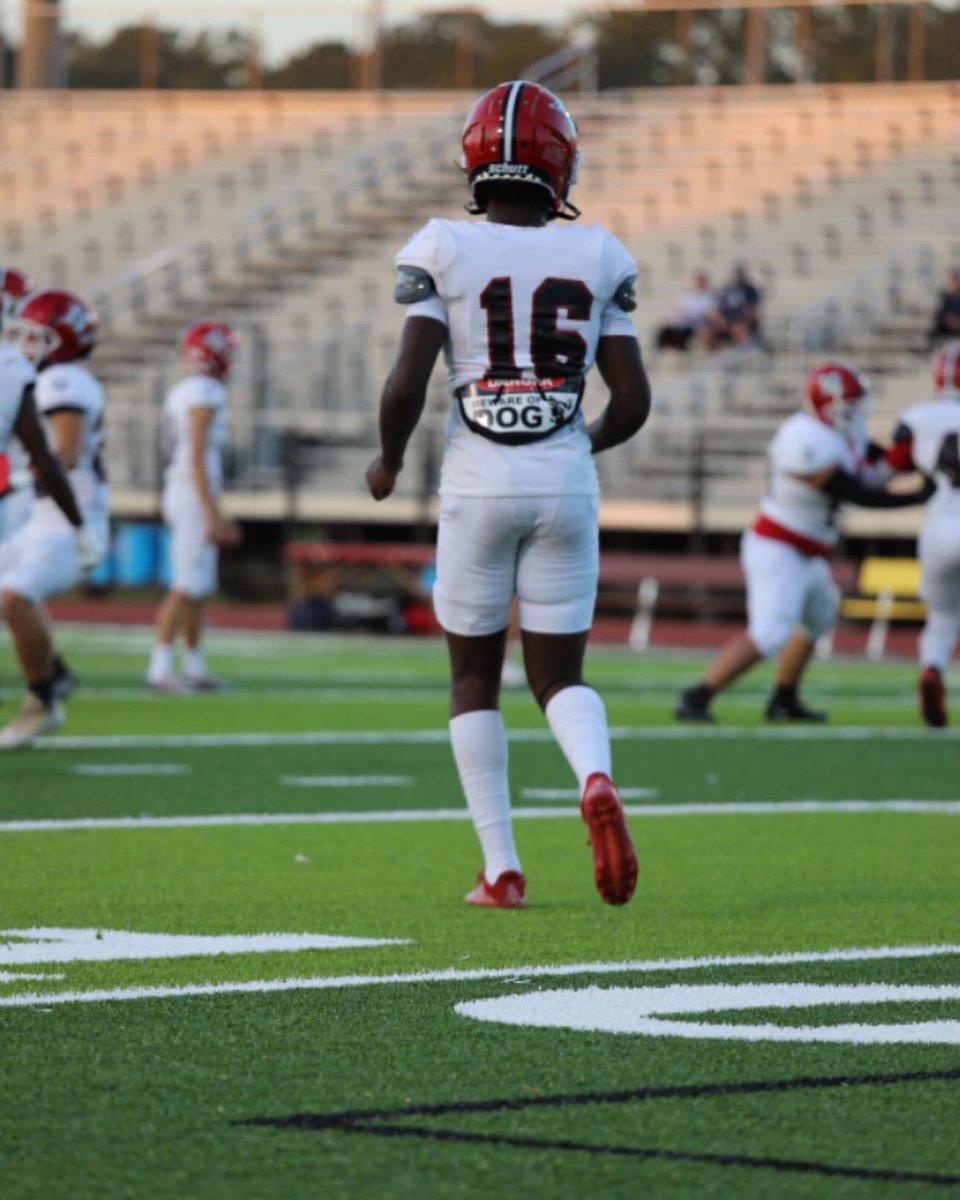 Venturious Holcomb tweet media