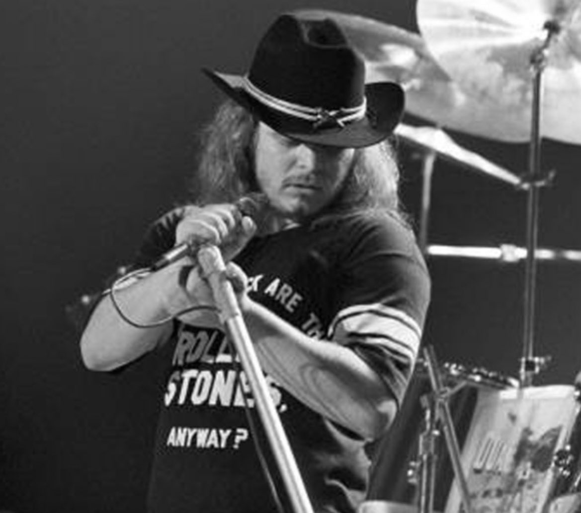 “REPOST” if RVZ lands on your top 5 lead singers of all-time #LynyrdSkynyrd