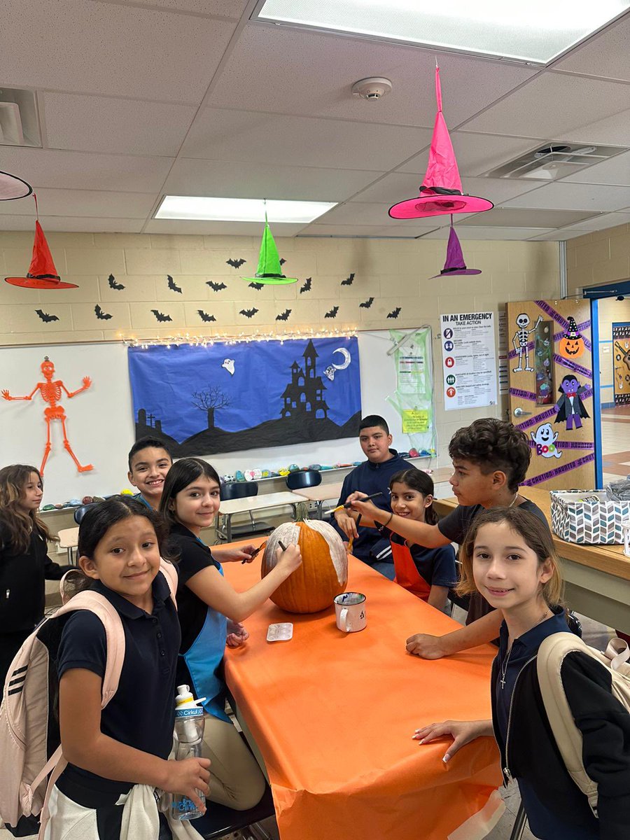 Communities in Schools of Laredo tweet media