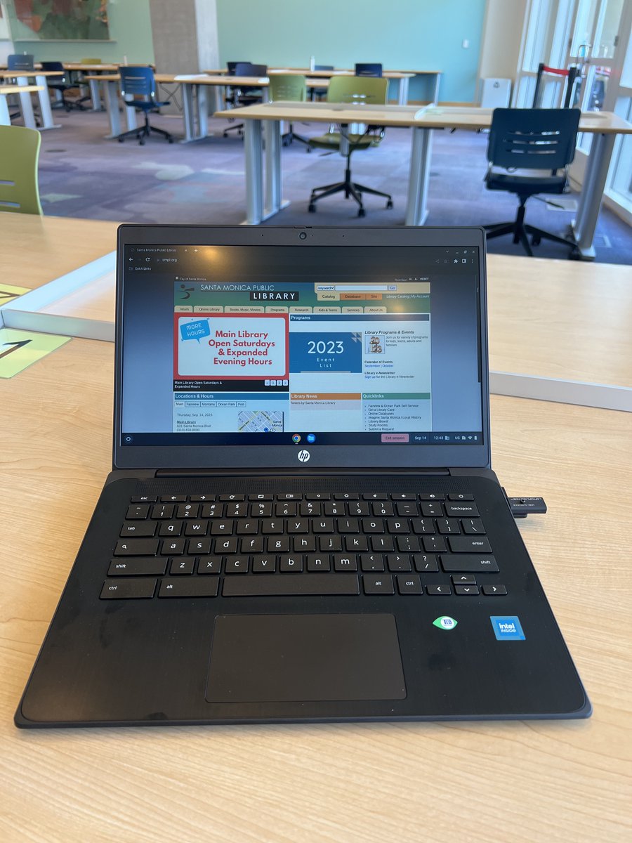 SMPublicLibrary's tweet image. Don’t have a laptop? We got you!

Chromebooks are available for borrowers using the 2nd floor Workspace area for 4 hours per session.

#SMPL #NationalLibraryCardSignUpMonth #Laptops #Chromebooks