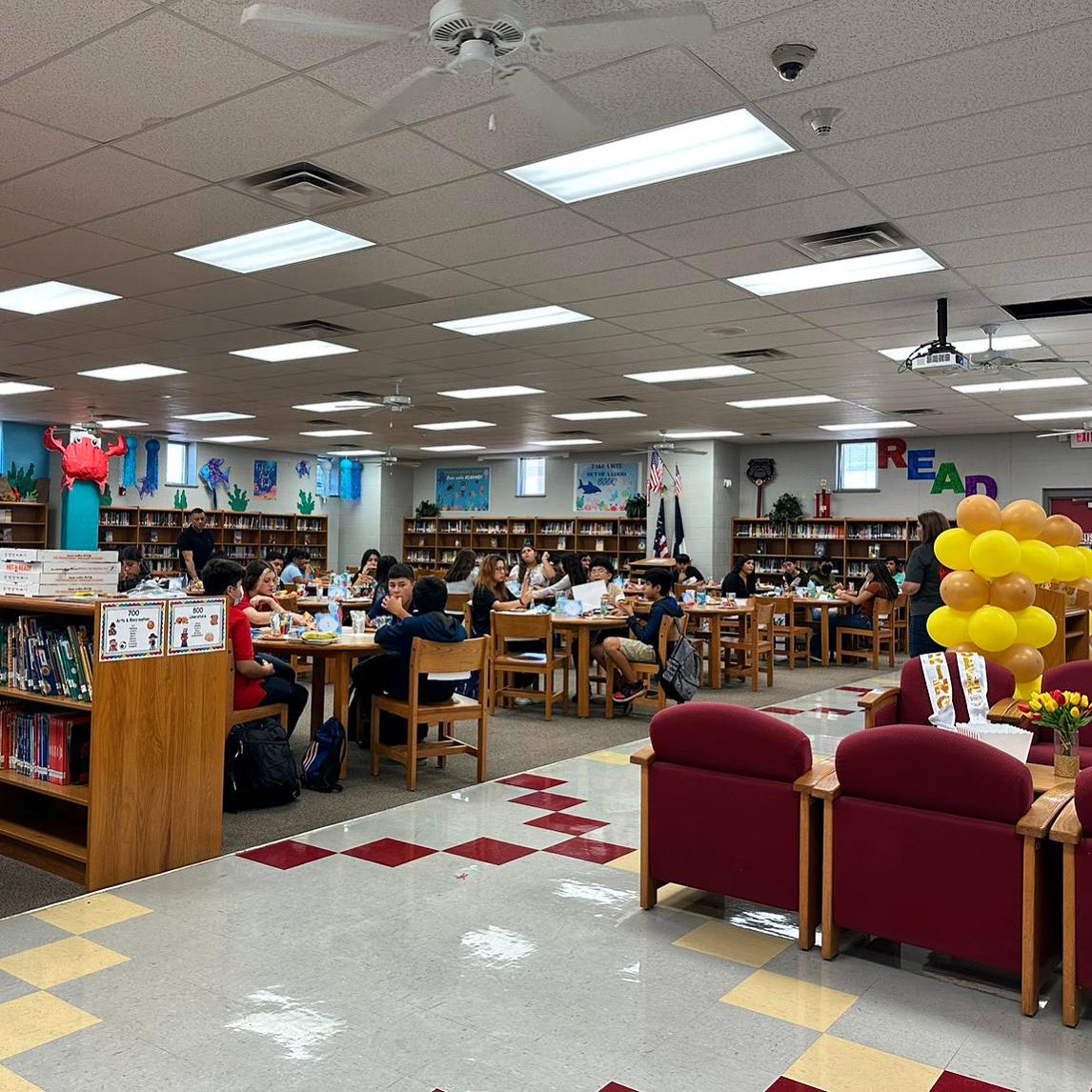 Communities in Schools of Laredo tweet media