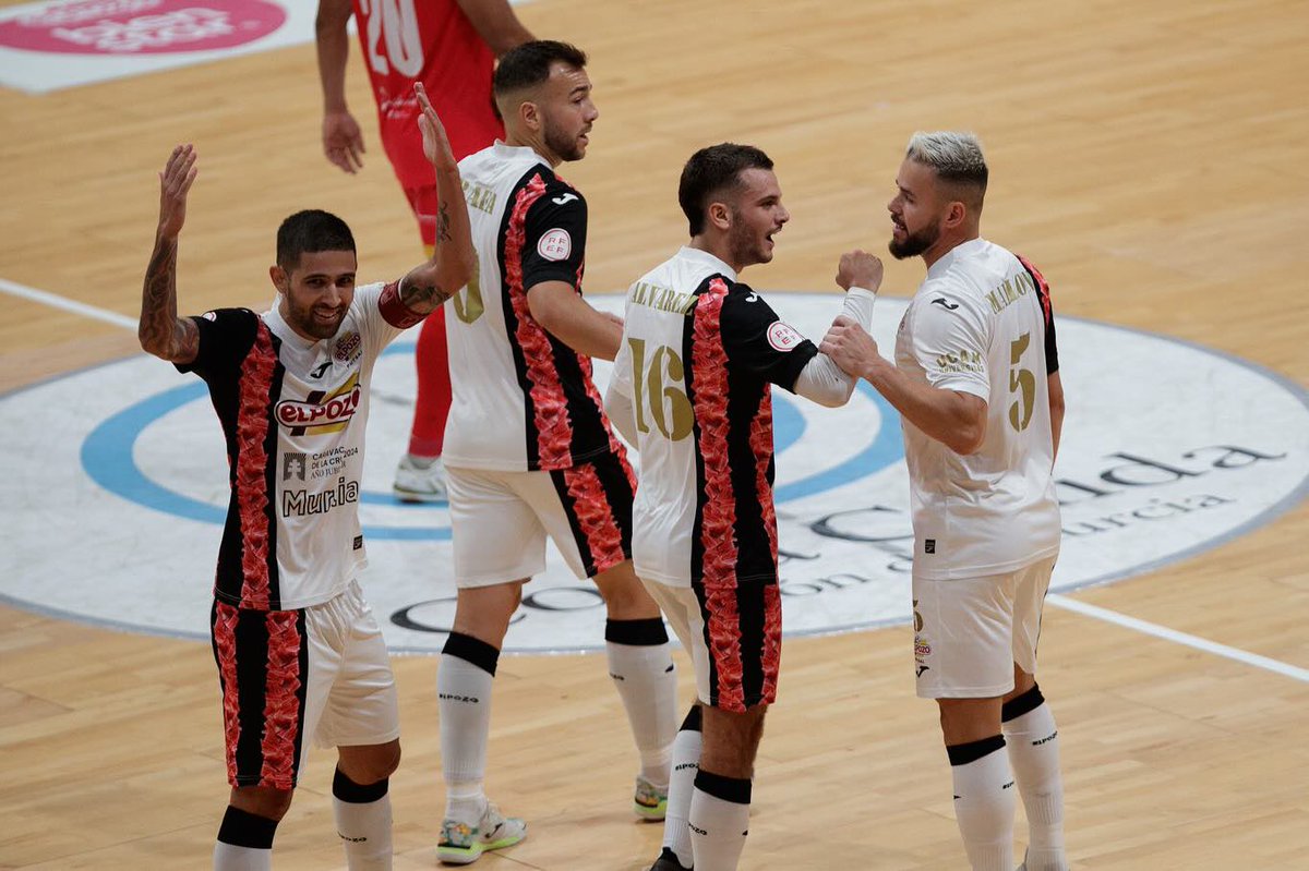 David Alvarez tweet media